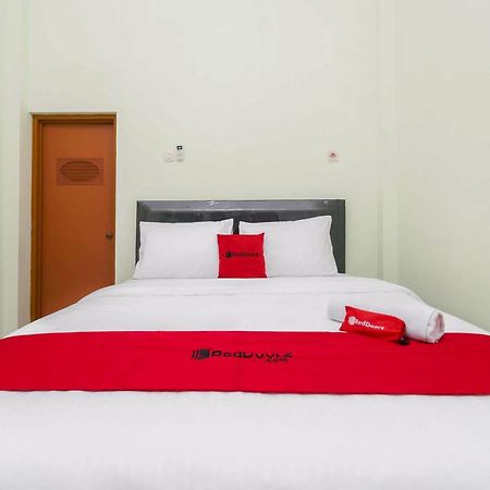 Reddoorz Syariah Near Rsud Dr Hm Rabain Hotel Muara Enim Exterior photo