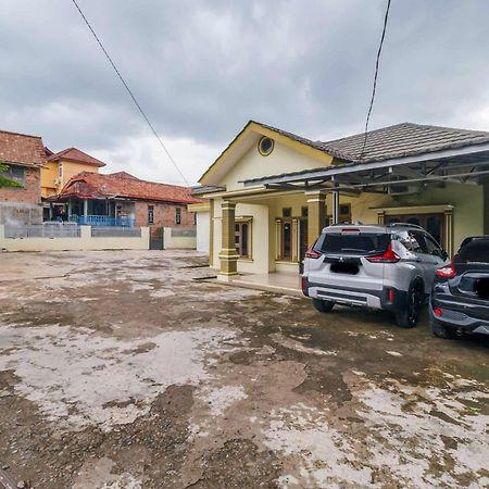 Reddoorz Syariah Near Rsud Dr Hm Rabain Hotel Muara Enim Exterior photo