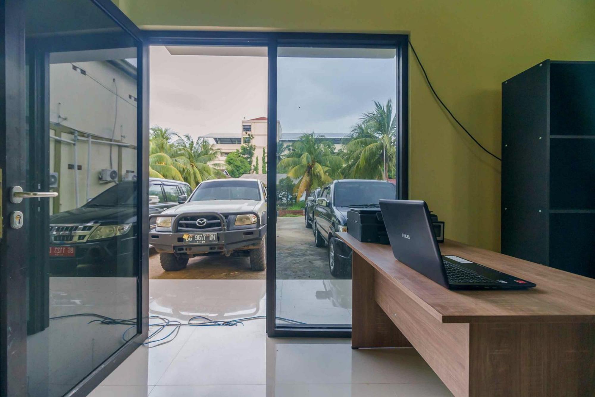 Reddoorz Syariah Near Rsud Dr Hm Rabain Hotel Muara Enim Exterior photo